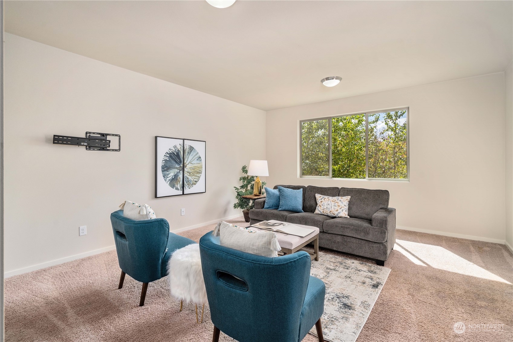 8332 31st. Street Ct E