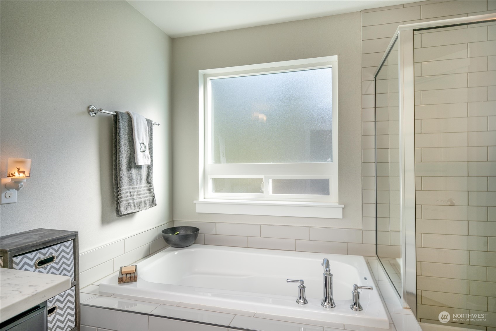 12221 115th Avenue E