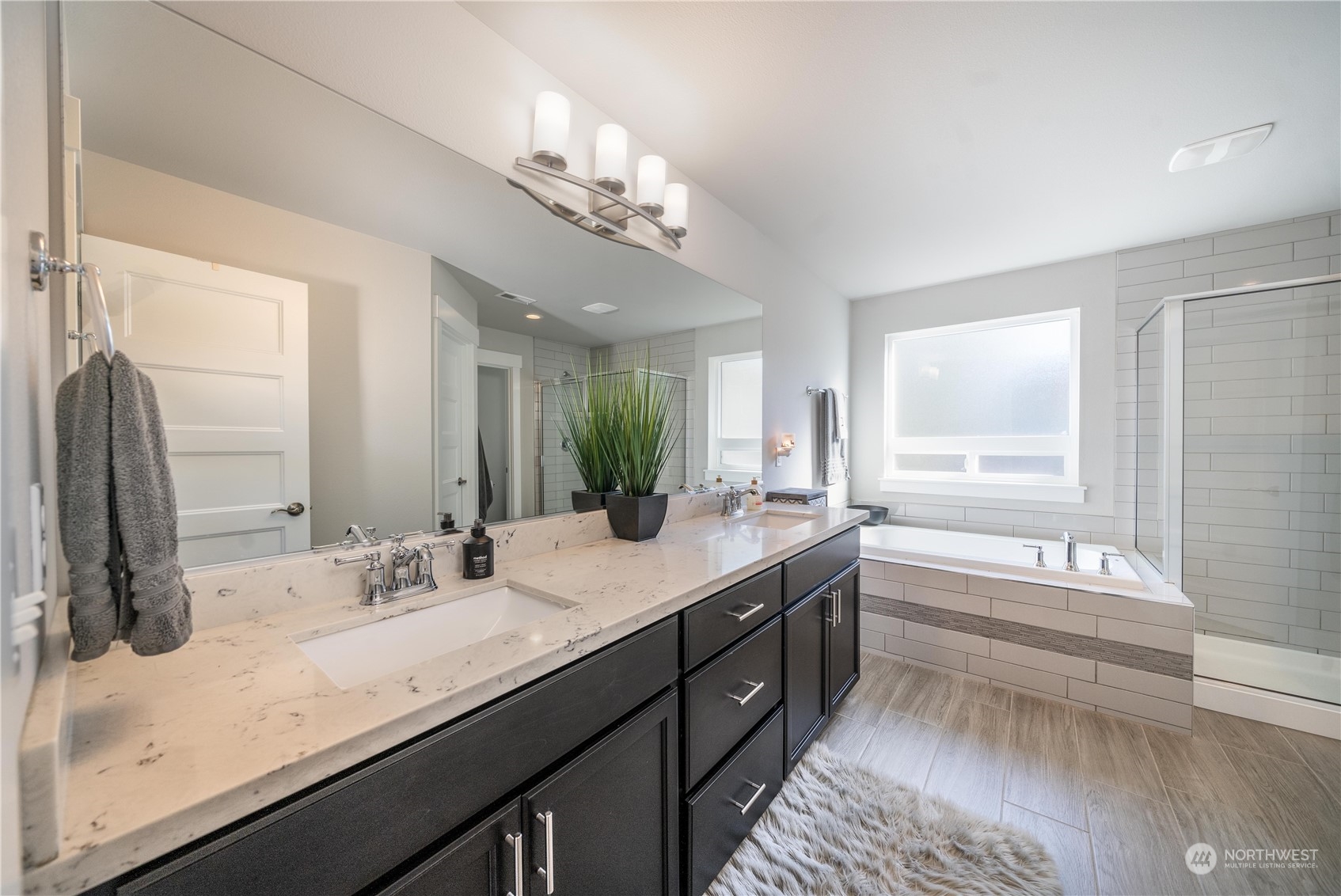 12221 115th Avenue E