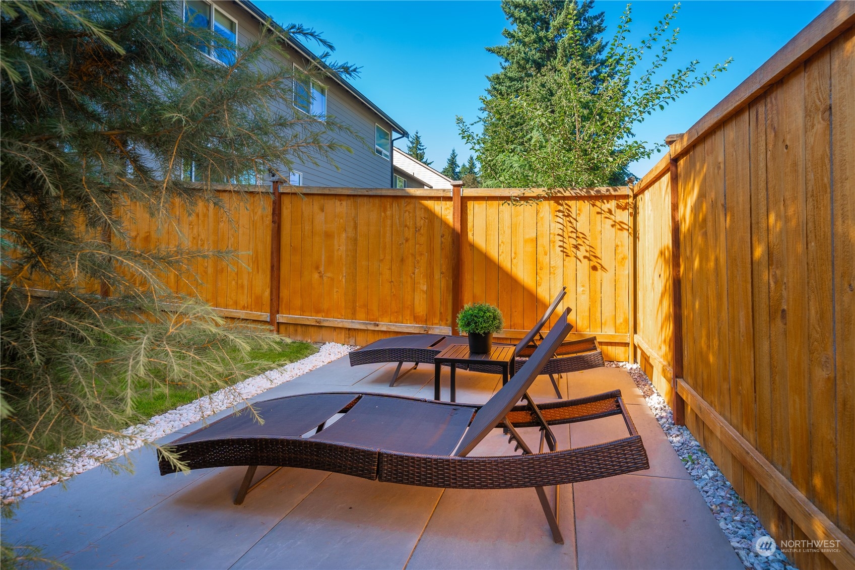 12221 115th Avenue E