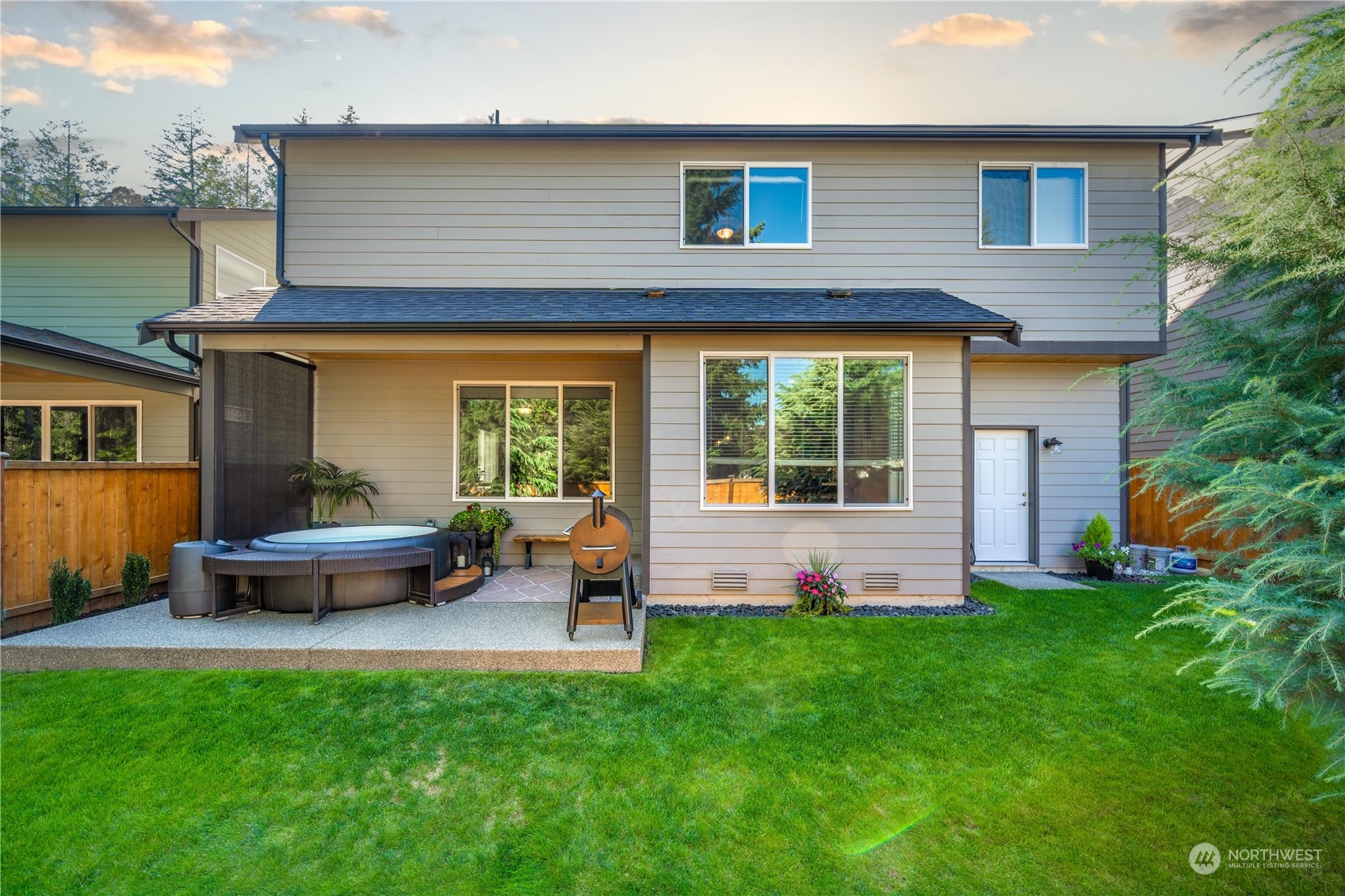 12221 115th Avenue E