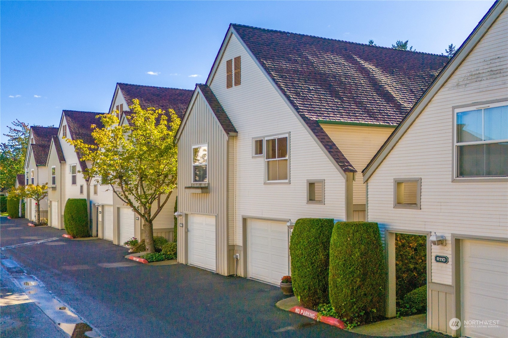 6615 S 239th Place Unit: R109