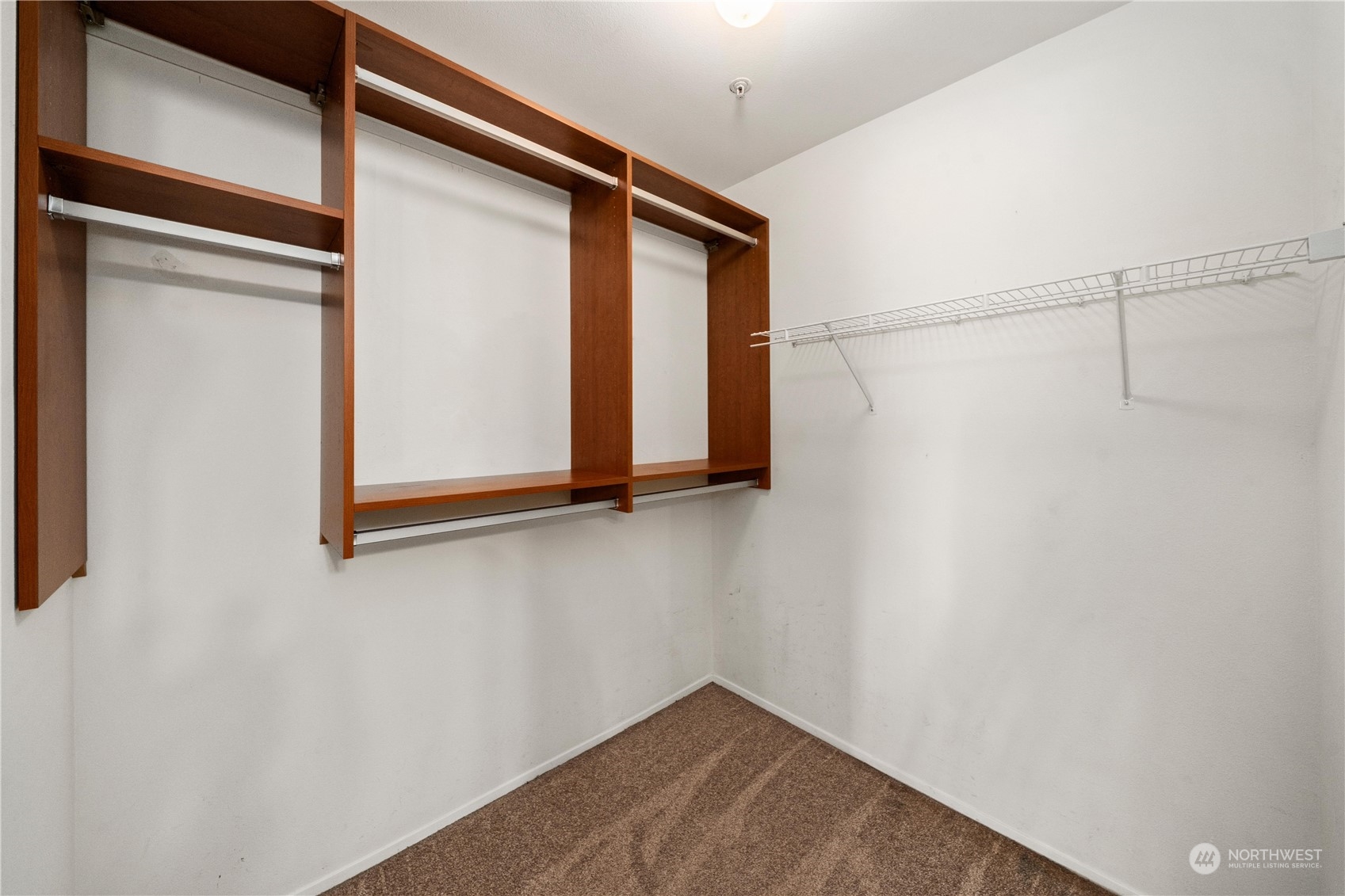 6615 S 239th Place Unit: R109