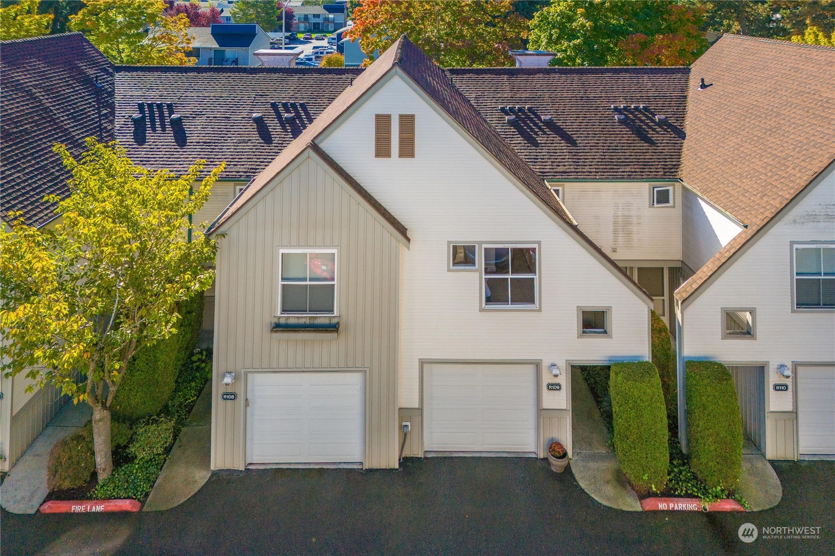 6615 S 239th Place Unit: R109