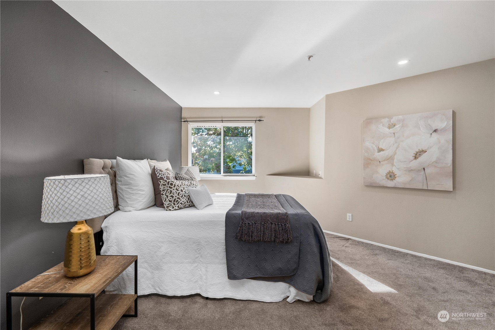 6615 S 239th Place Unit: R109