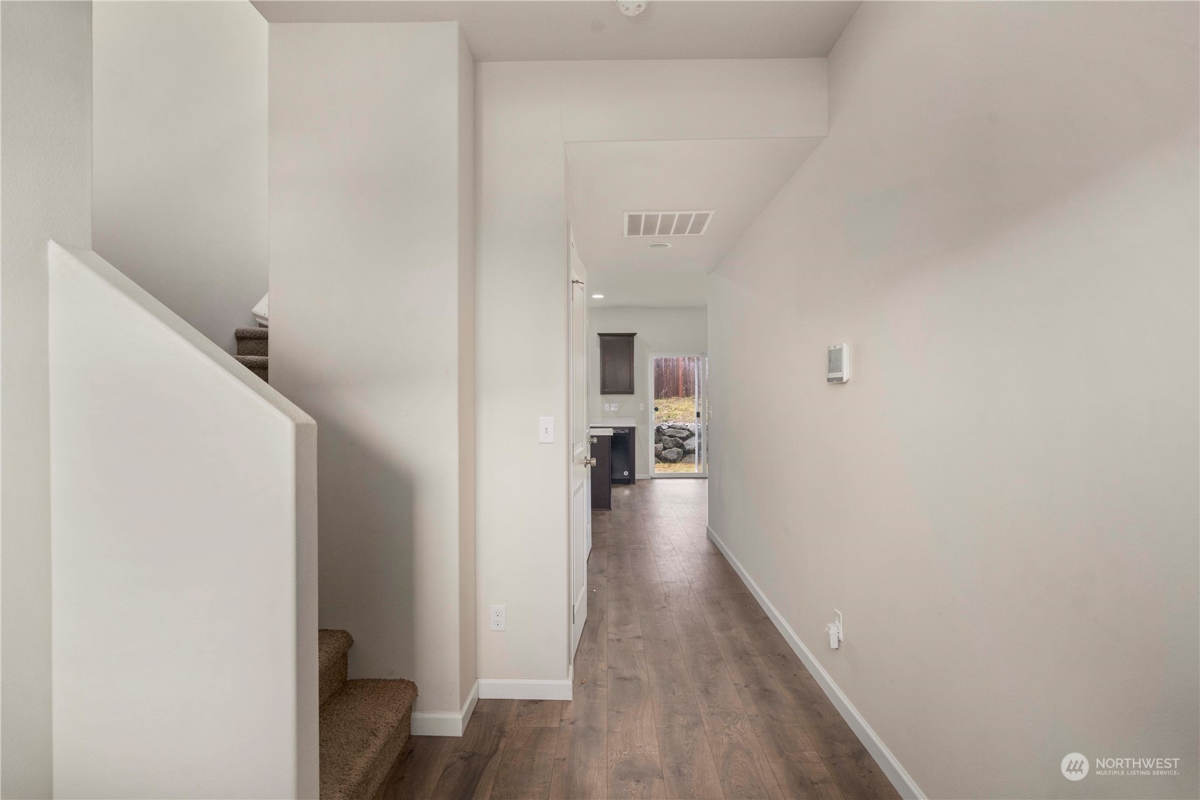 18959 Lipoma Avenue E