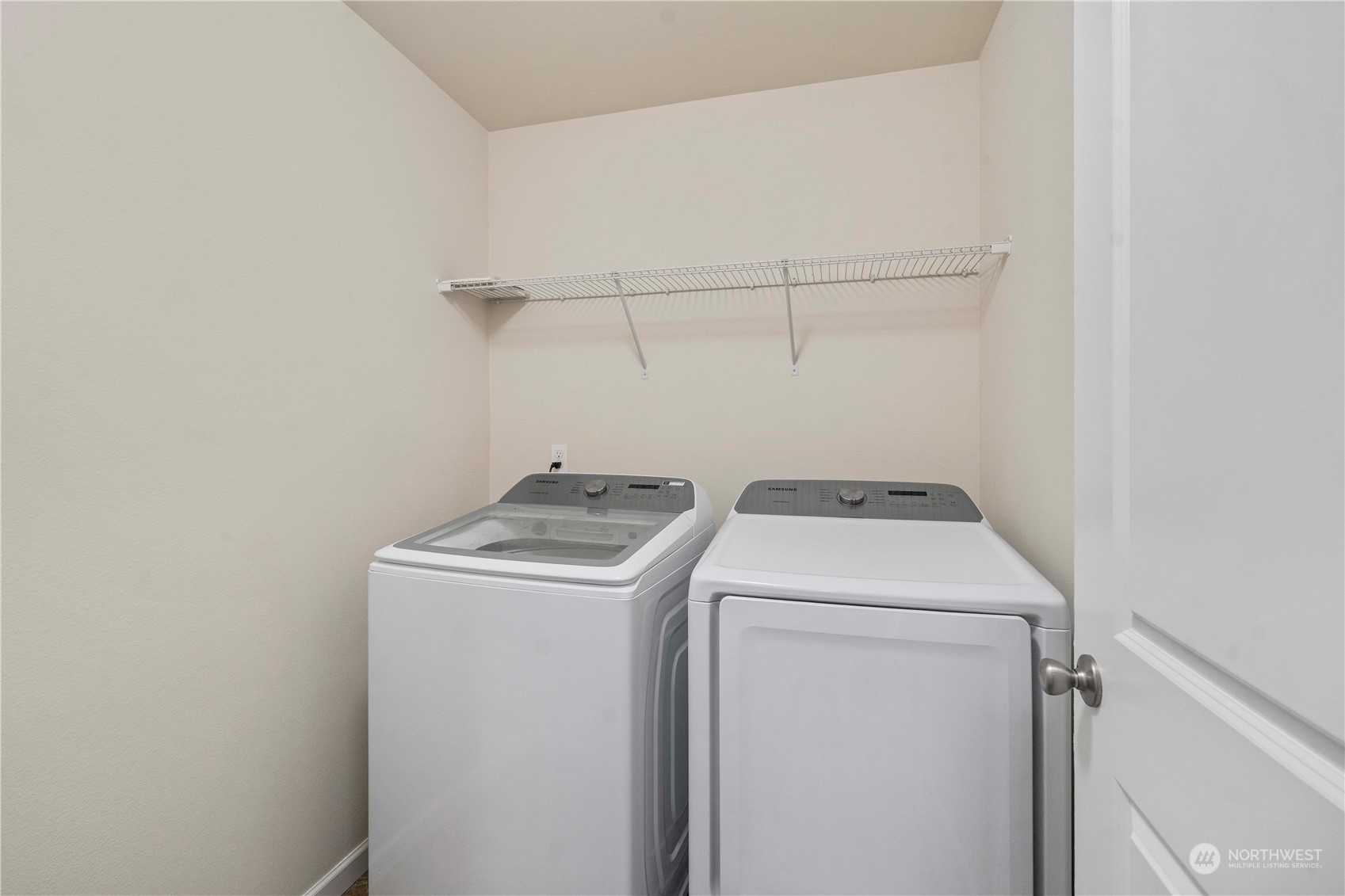 18959 Lipoma Avenue E