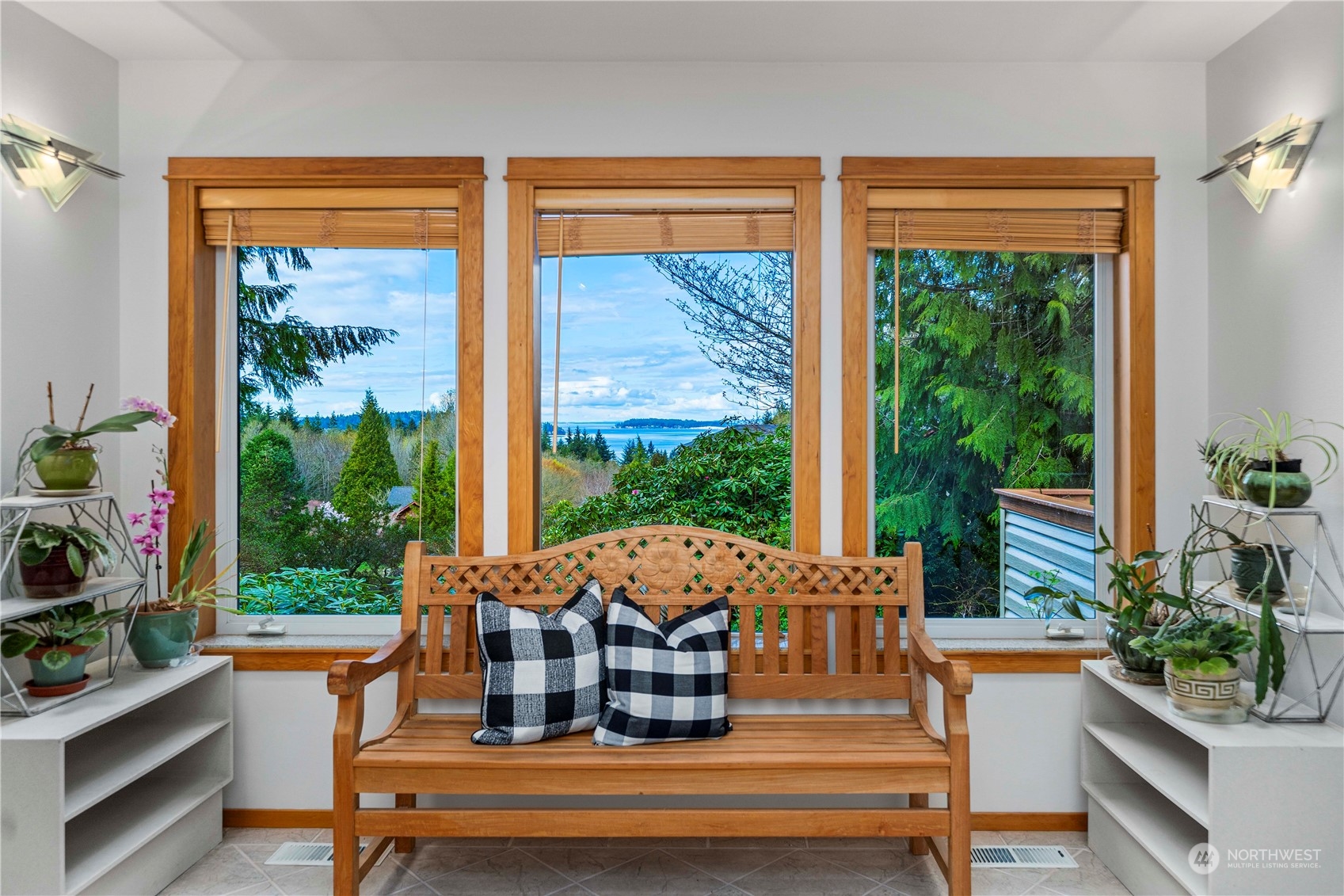 31860 Salsbury Hill Place NE