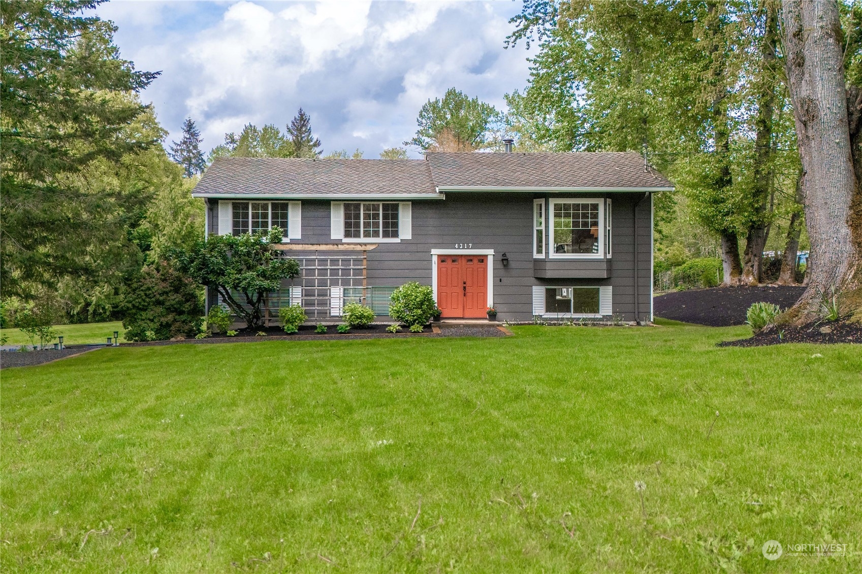 4317 264th Avenue NE