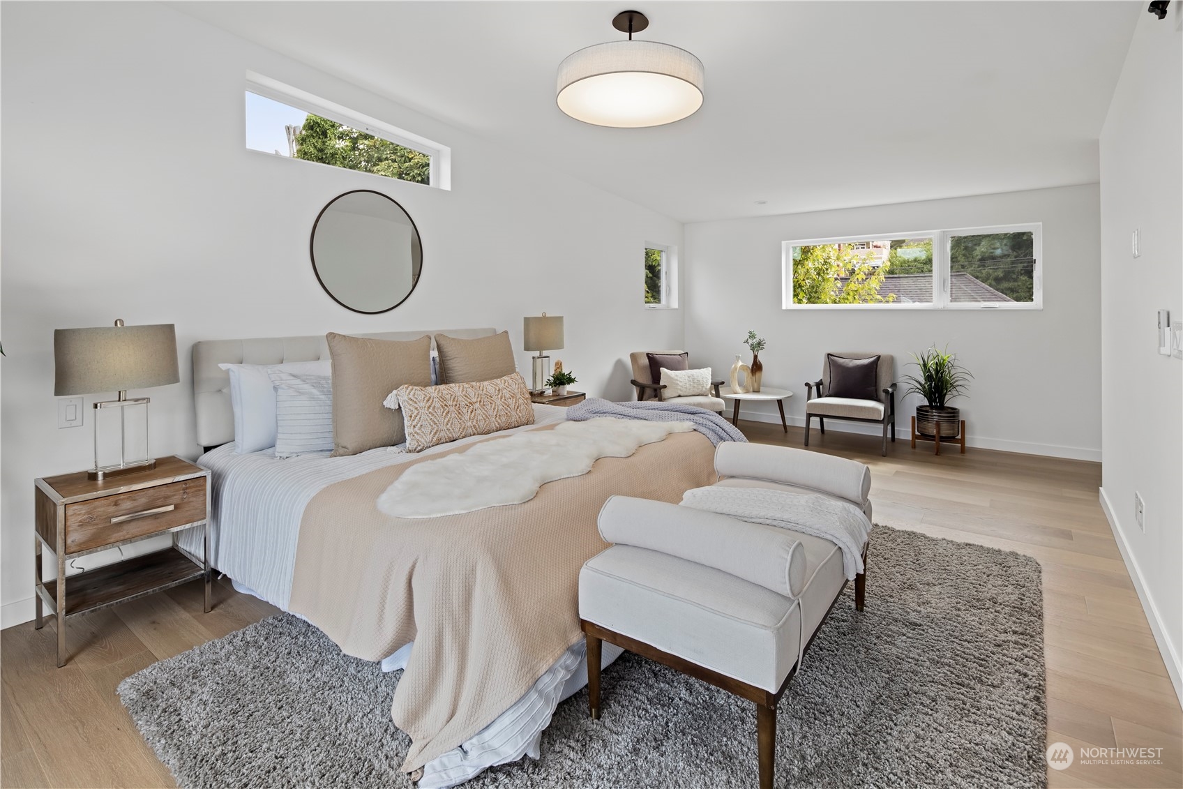 2814 E Marion Street