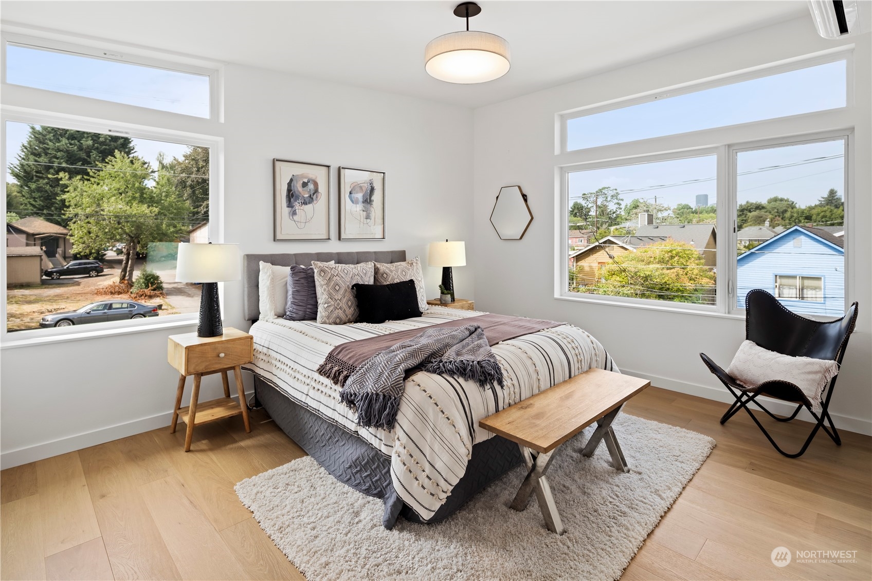 2814 E Marion Street