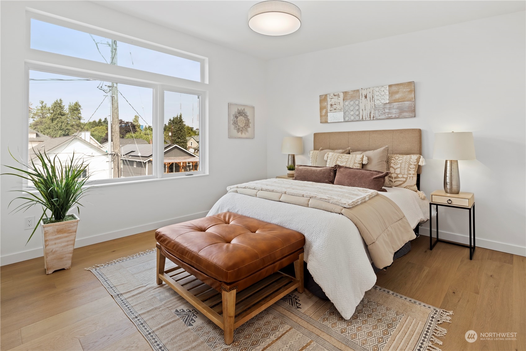 2814 E Marion Street