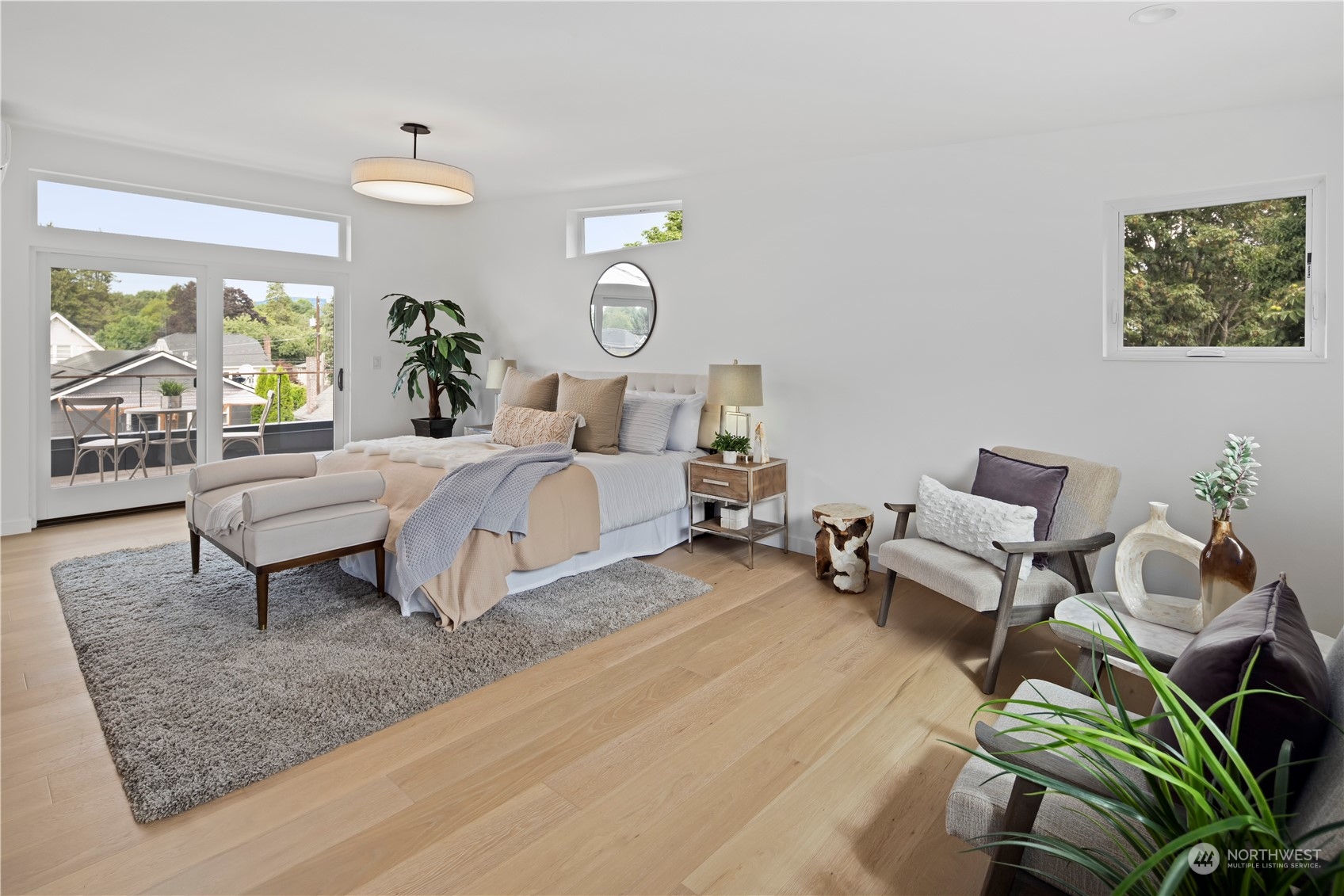 2814 E Marion Street