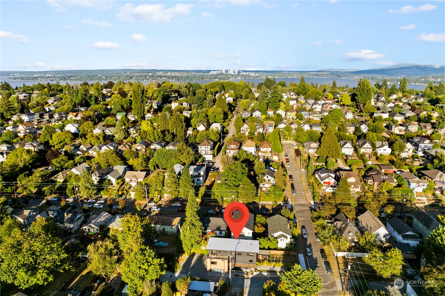 2814 E Marion Street