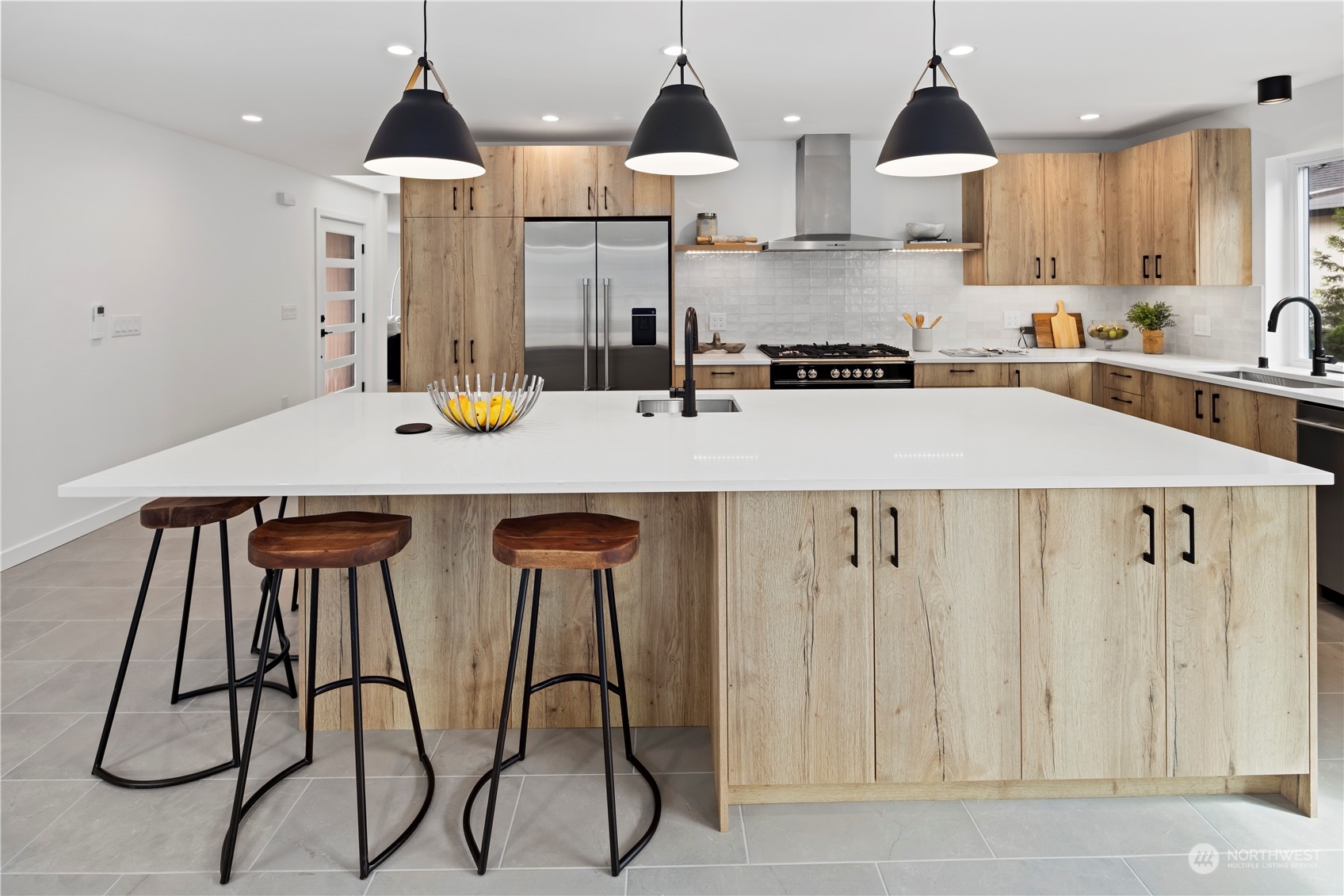 2814 E Marion Street