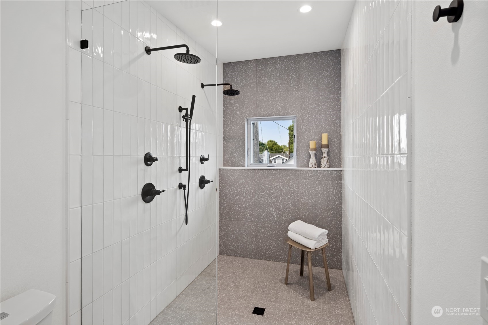 2814 E Marion Street