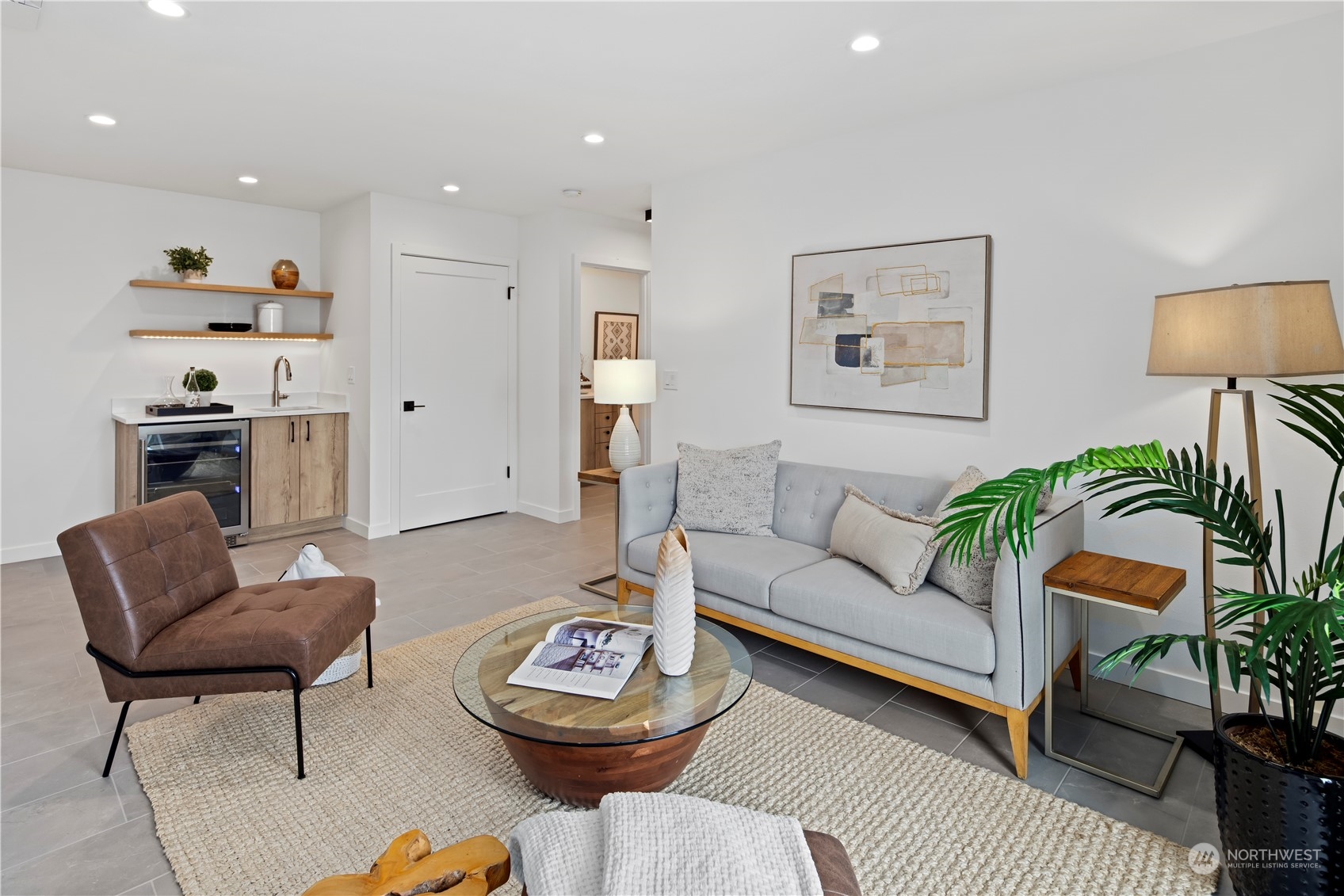 2814 E Marion Street