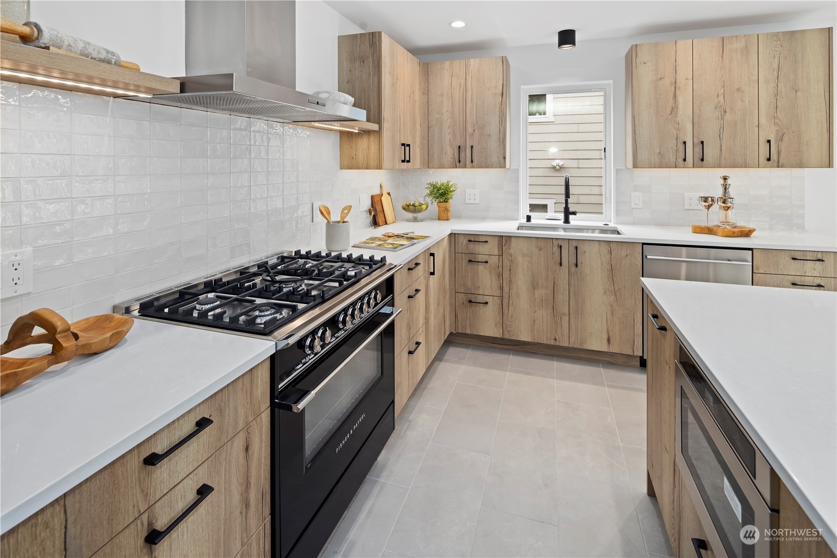 2814 E Marion Street