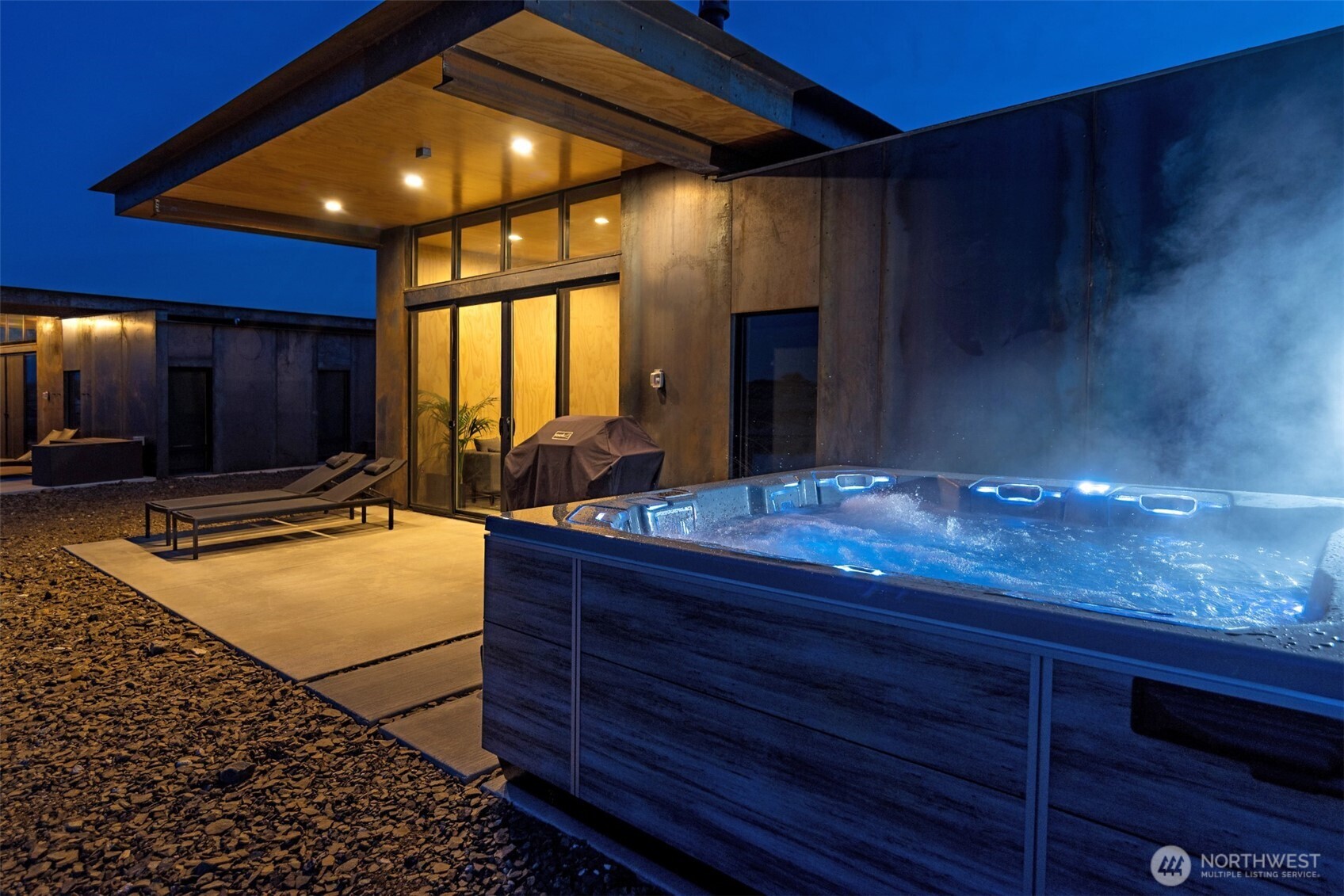 23592 Gorge View Loop NW