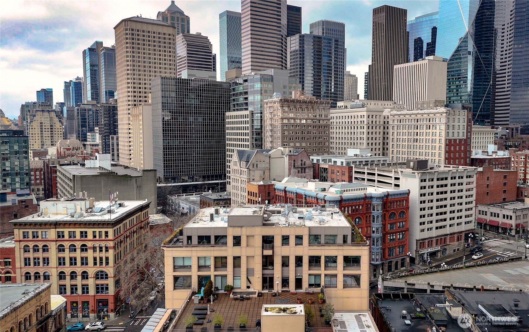 100 1st Avenue S Unit: 8