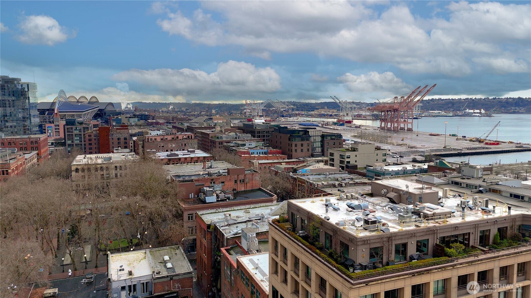 100 1st Avenue S Unit: 8