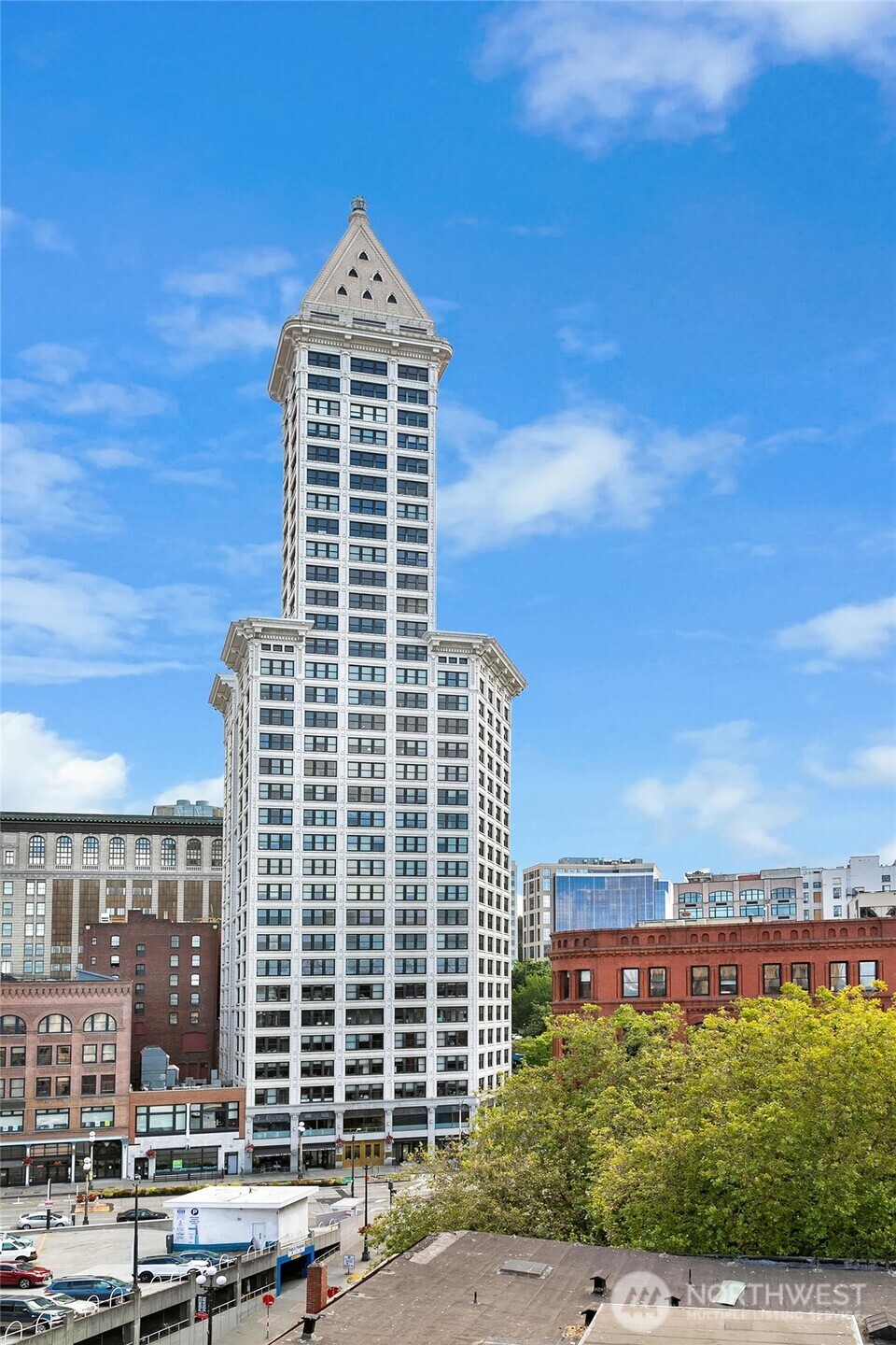 100 1st Avenue S Unit: 8