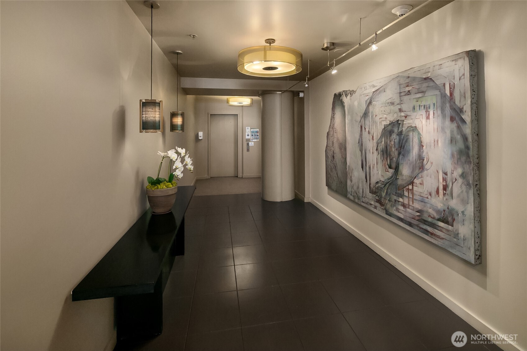 100 1st Avenue S Unit: 8