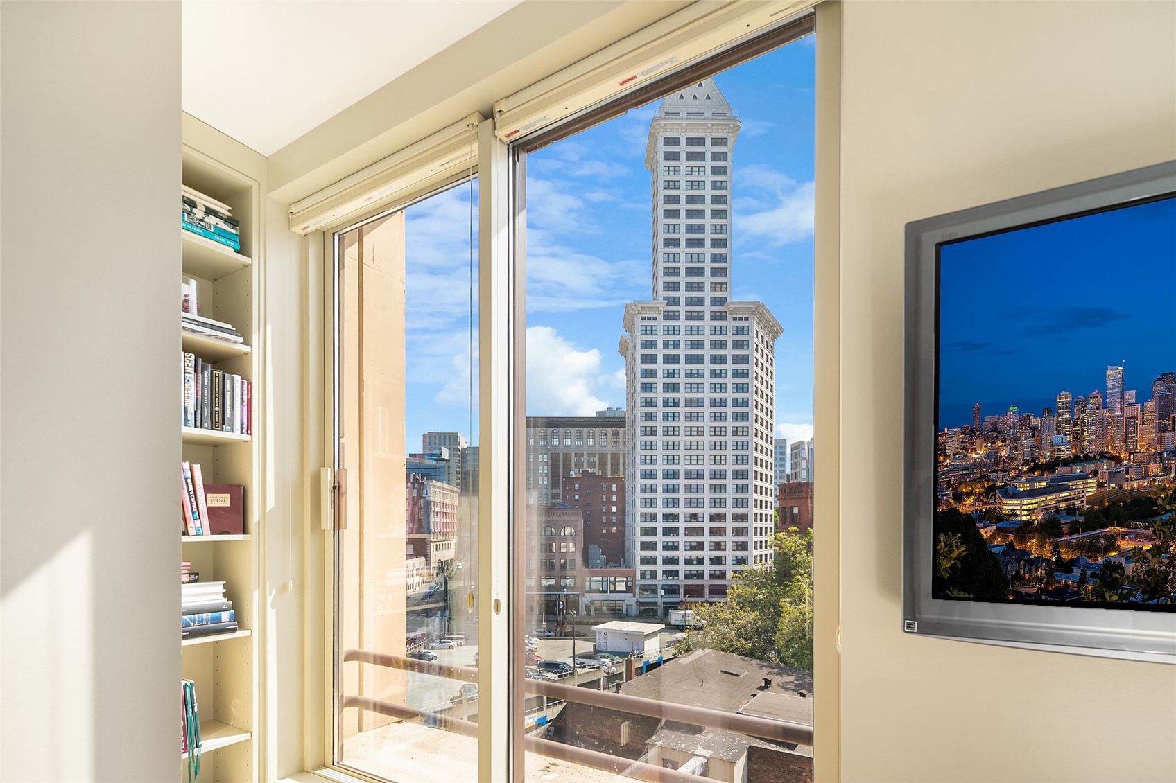 100 1st Avenue S Unit: 8