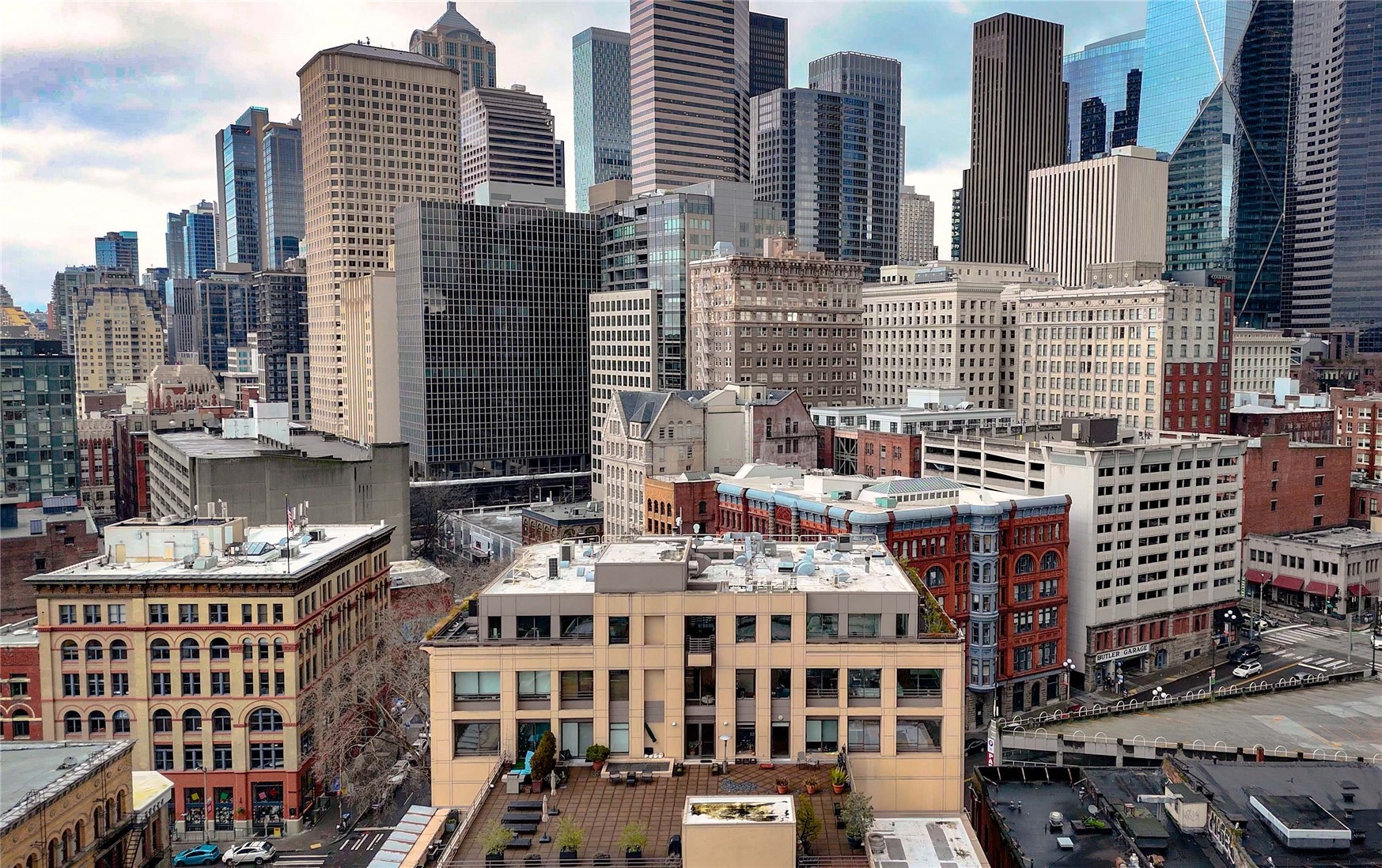 100 1st Avenue S Unit: 8