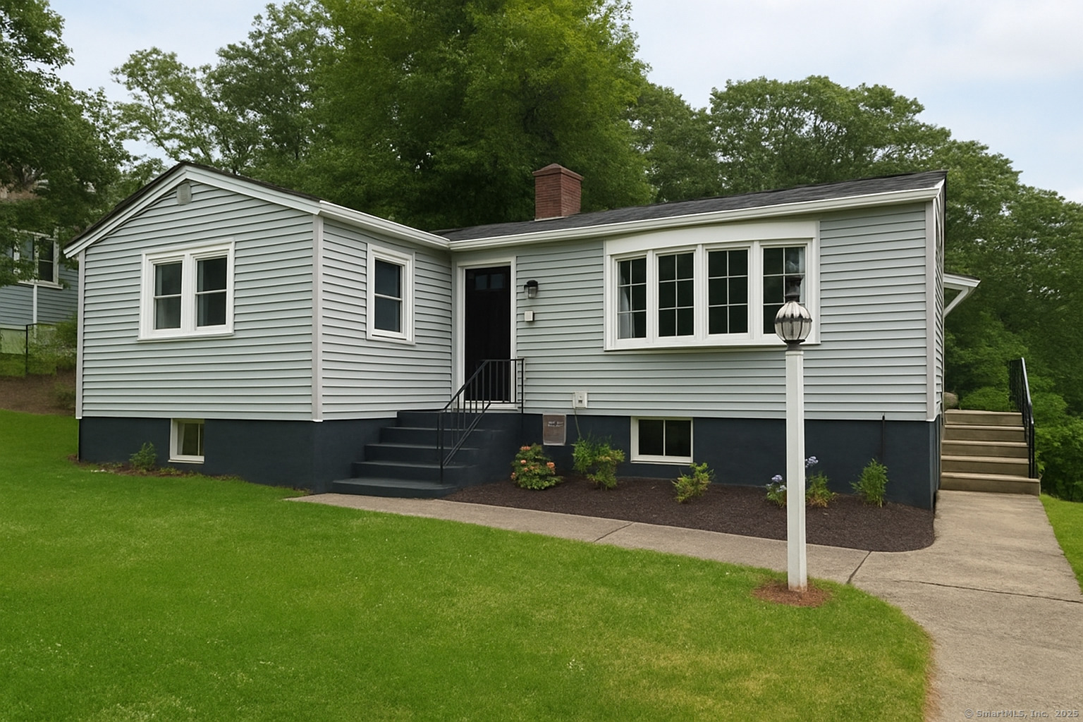 12 Oakwood Avenue
