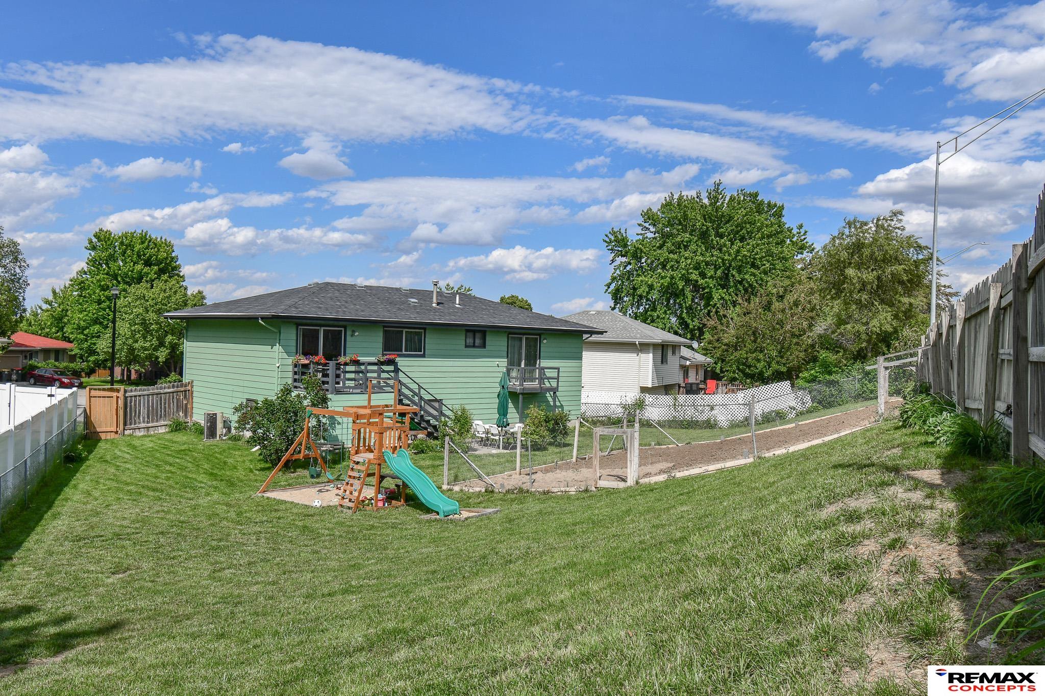 1715 Independence Circle