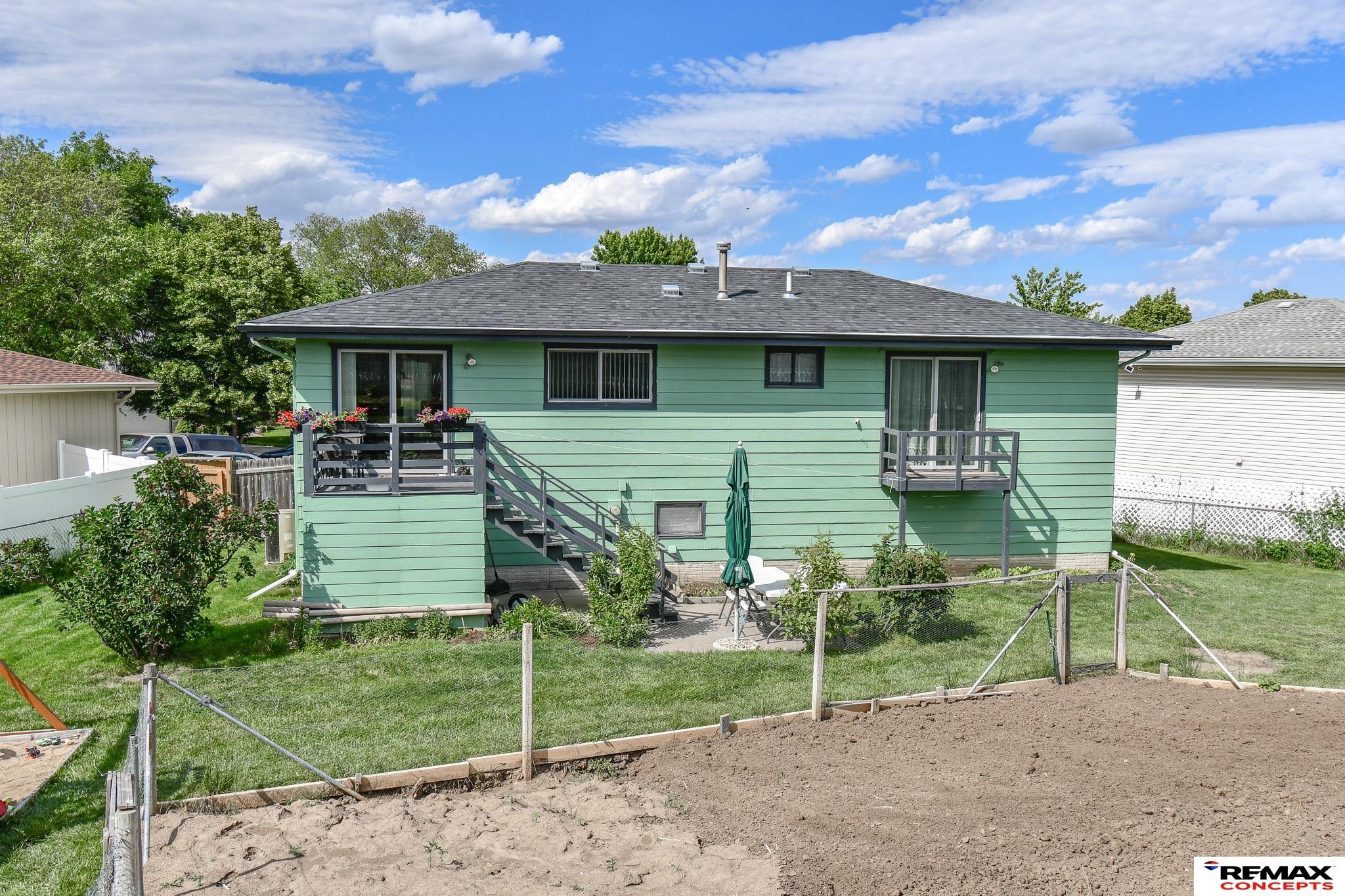 1715 Independence Circle