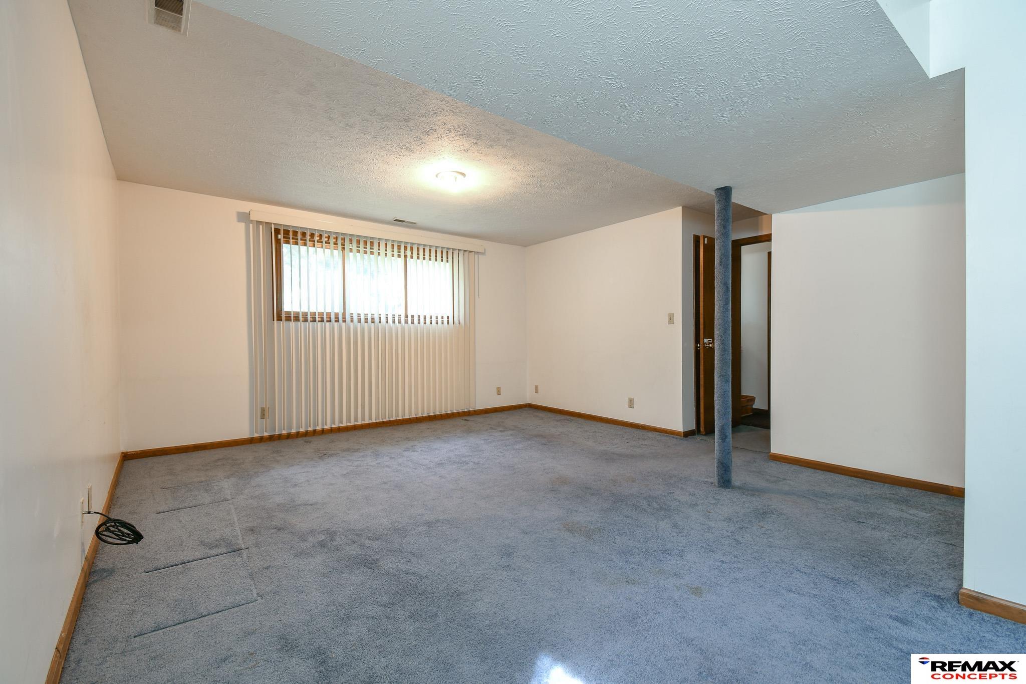 1715 Independence Circle