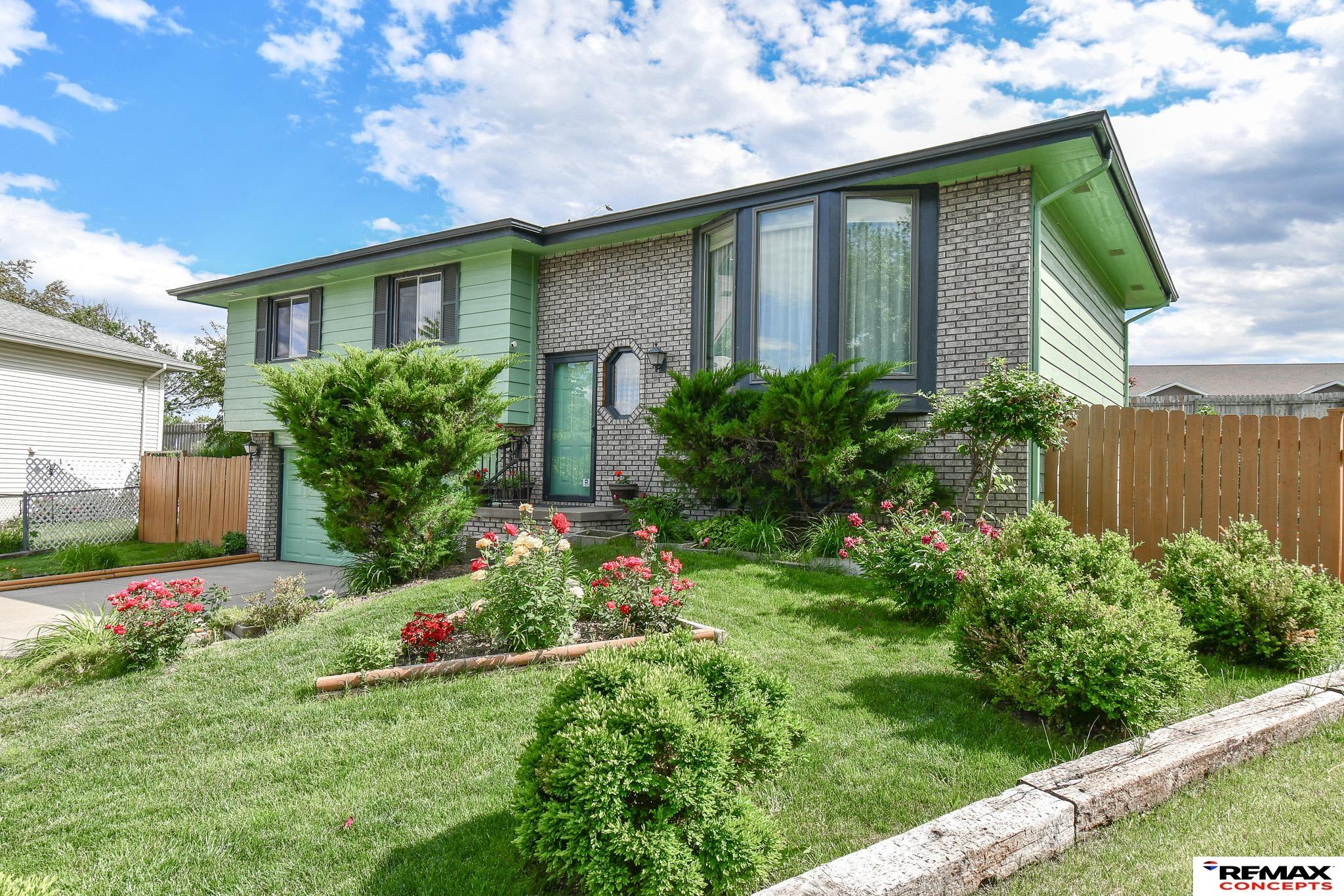 1715 Independence Circle
