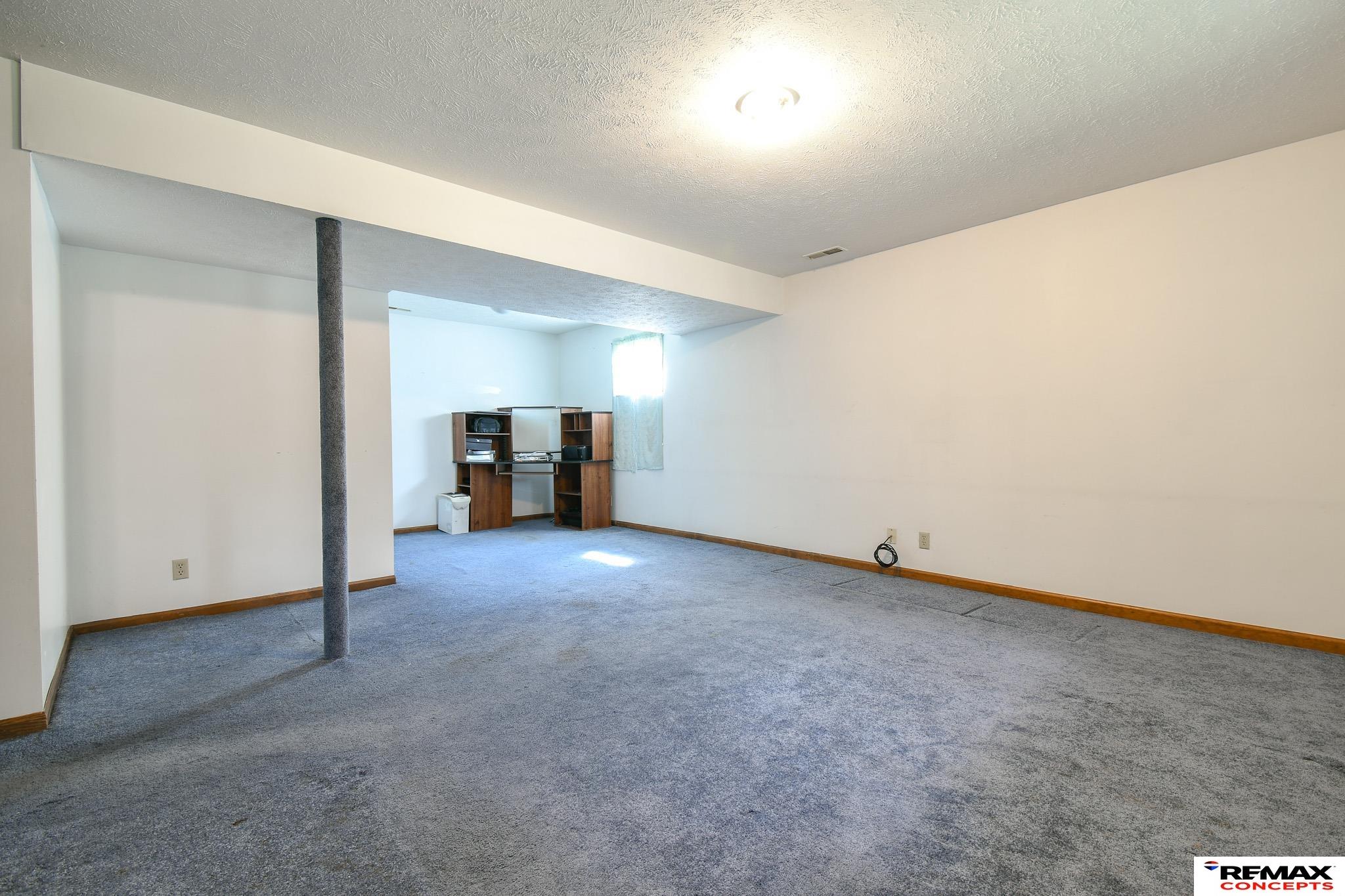 1715 Independence Circle