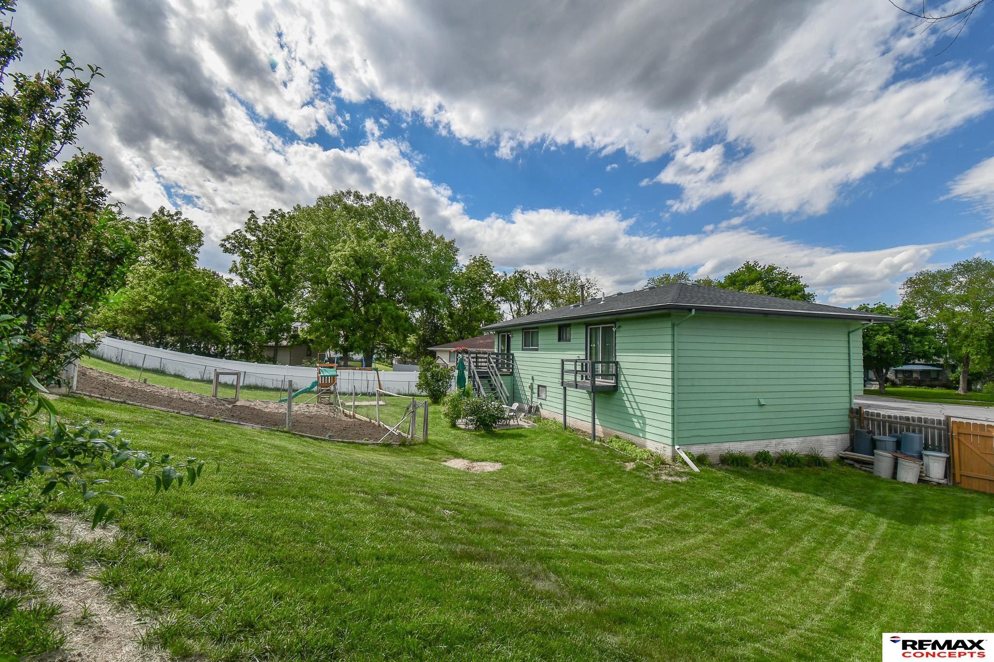 1715 Independence Circle