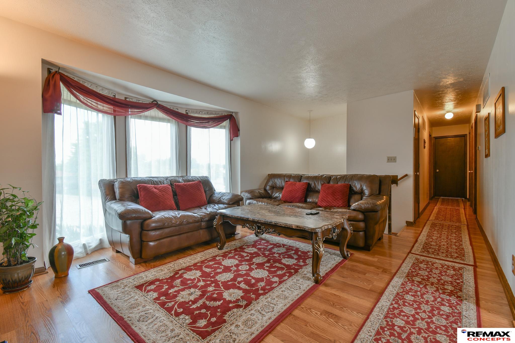 1715 Independence Circle