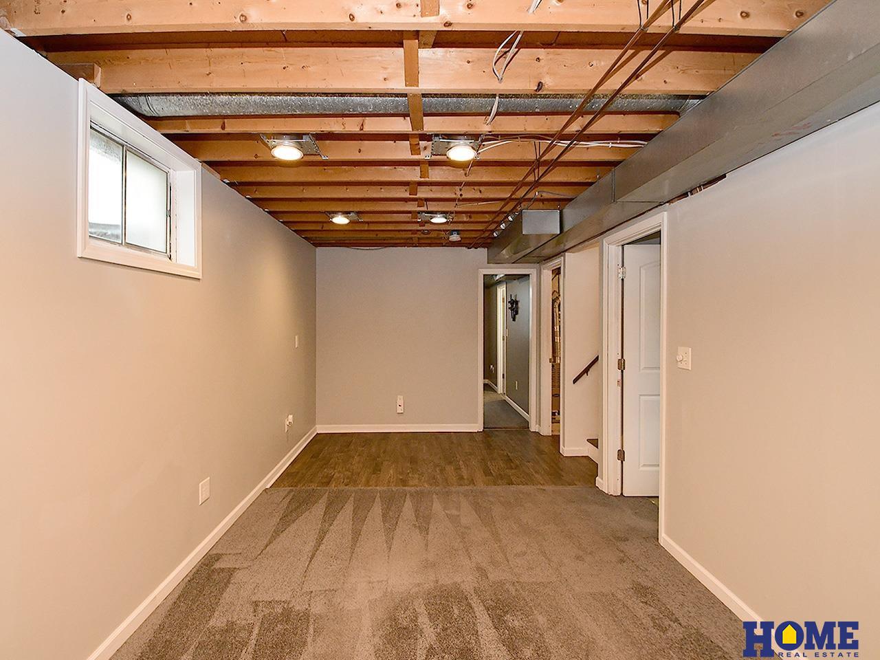 1239 W Jean Avenue