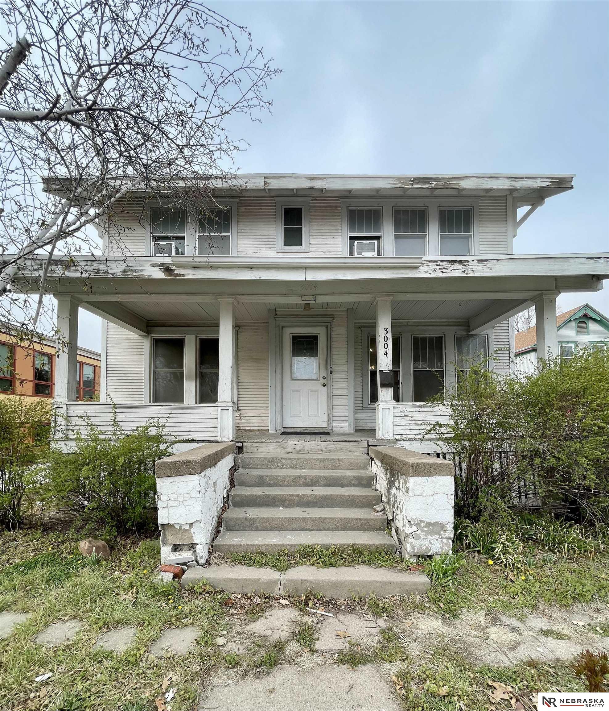 3004 Holdrege Street