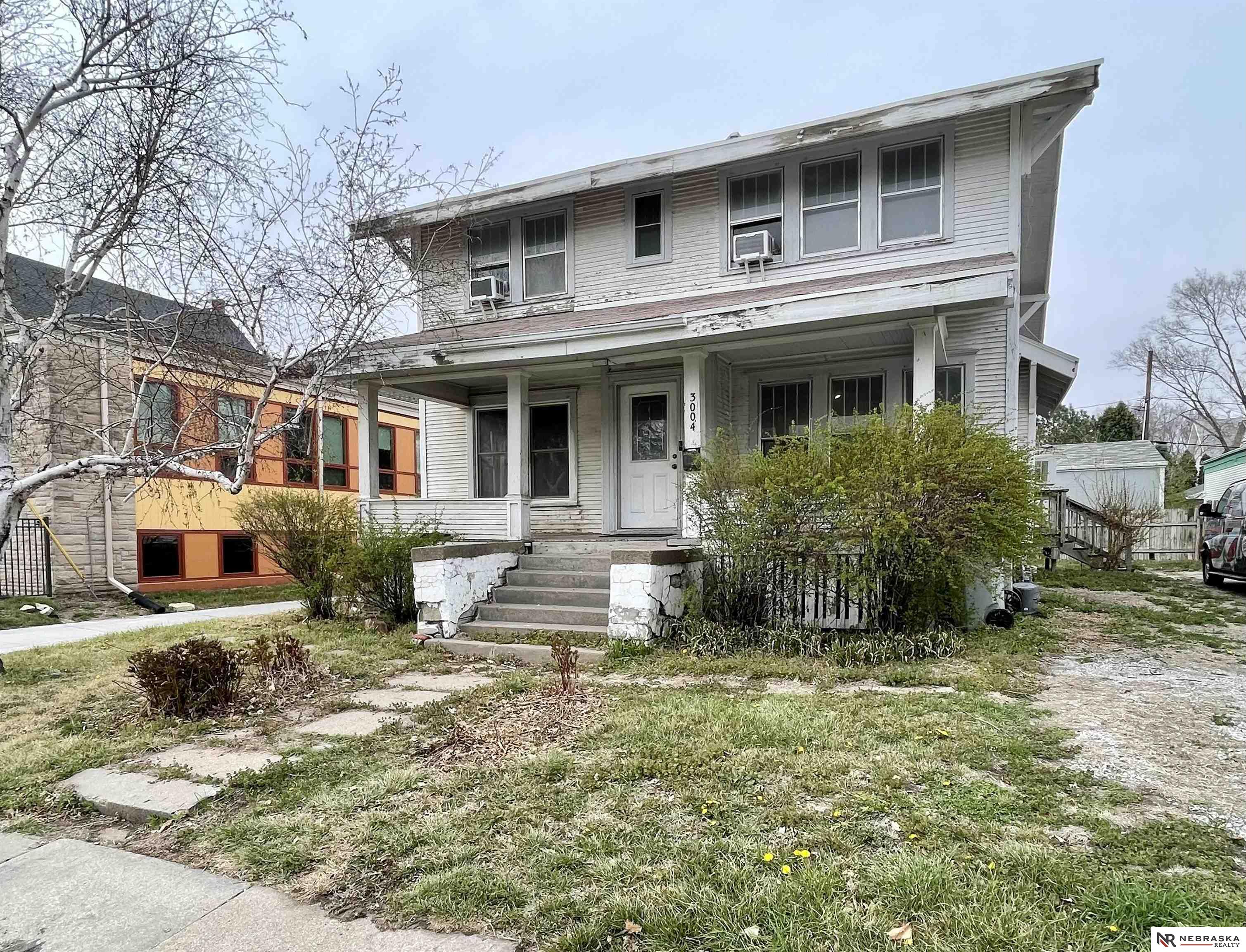 3004 Holdrege Street