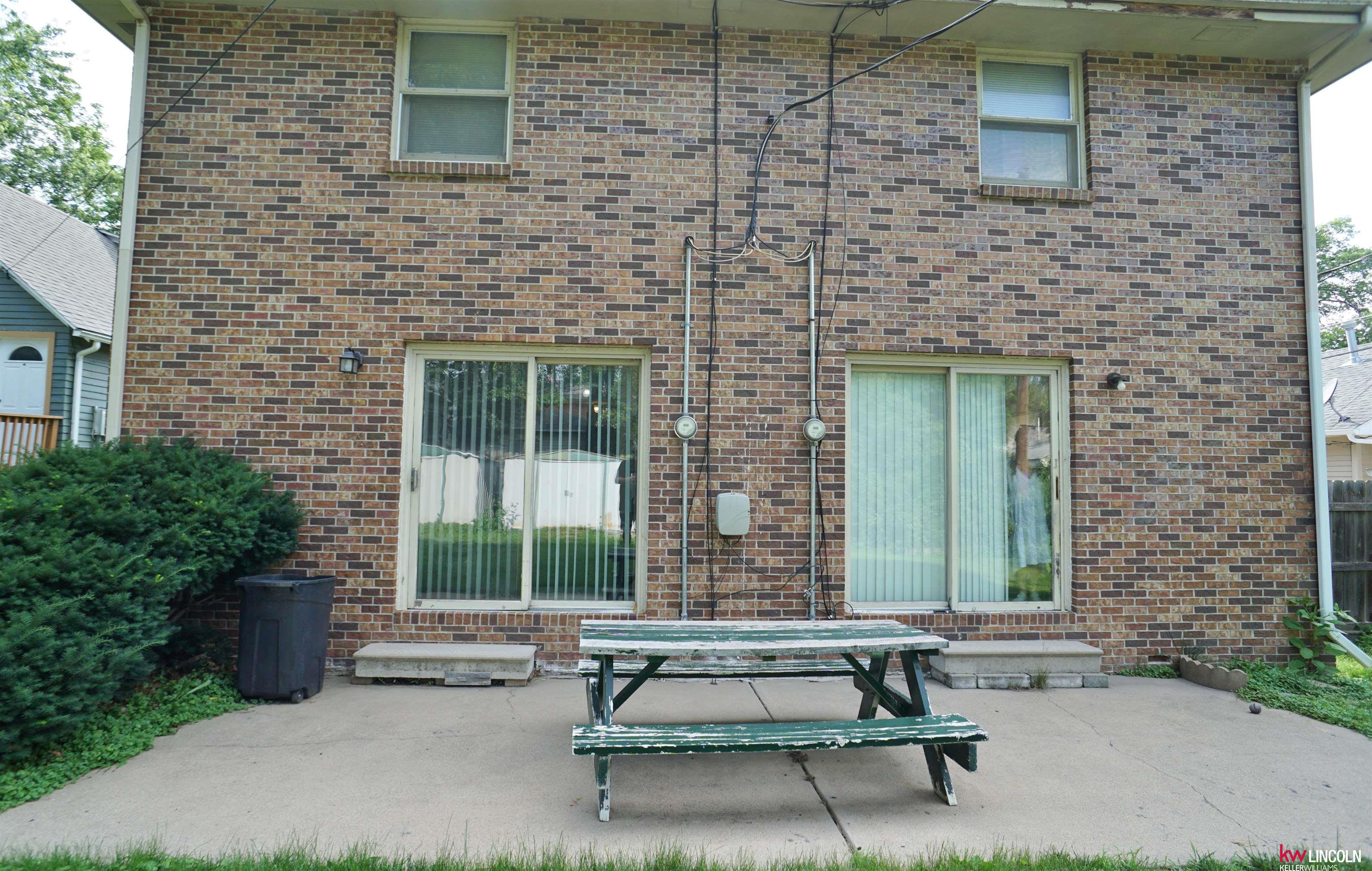 1220 S 32nd Street