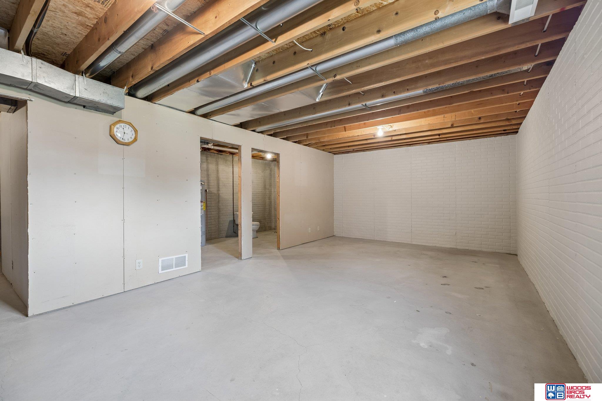 5527 Enterprise Drive