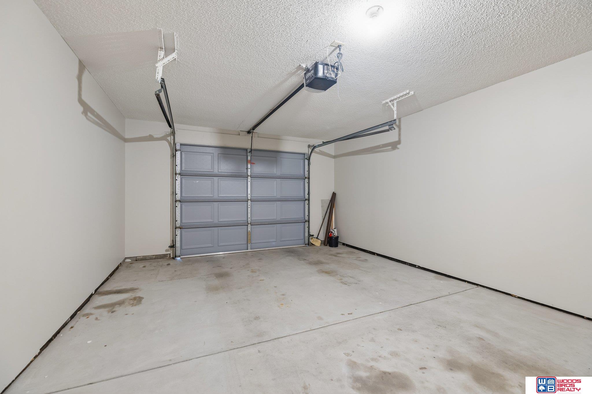 5527 Enterprise Drive