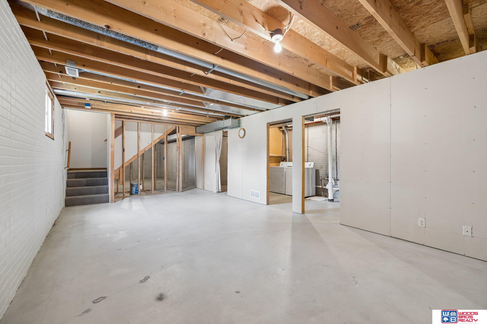 5527 Enterprise Drive