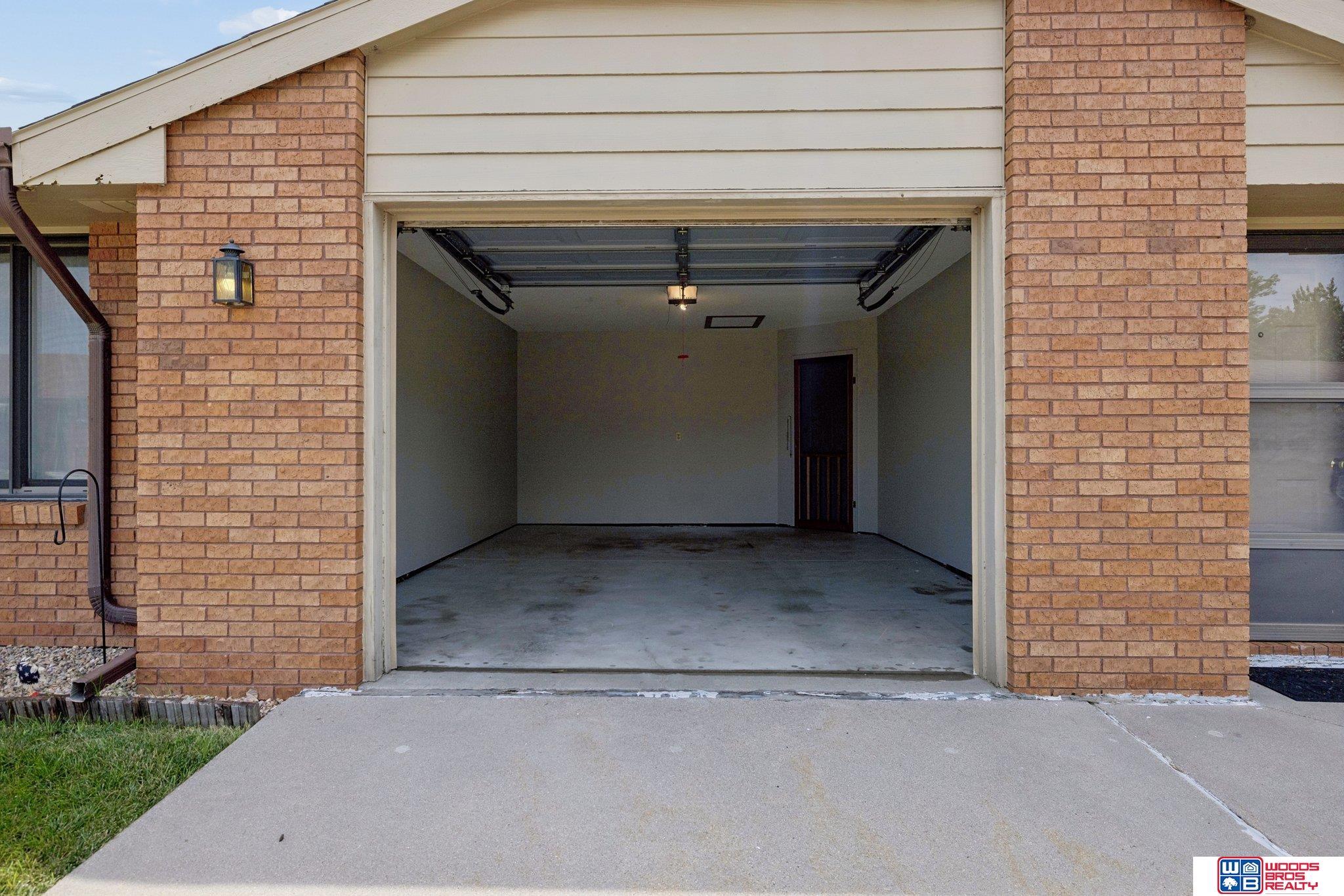 5527 Enterprise Drive