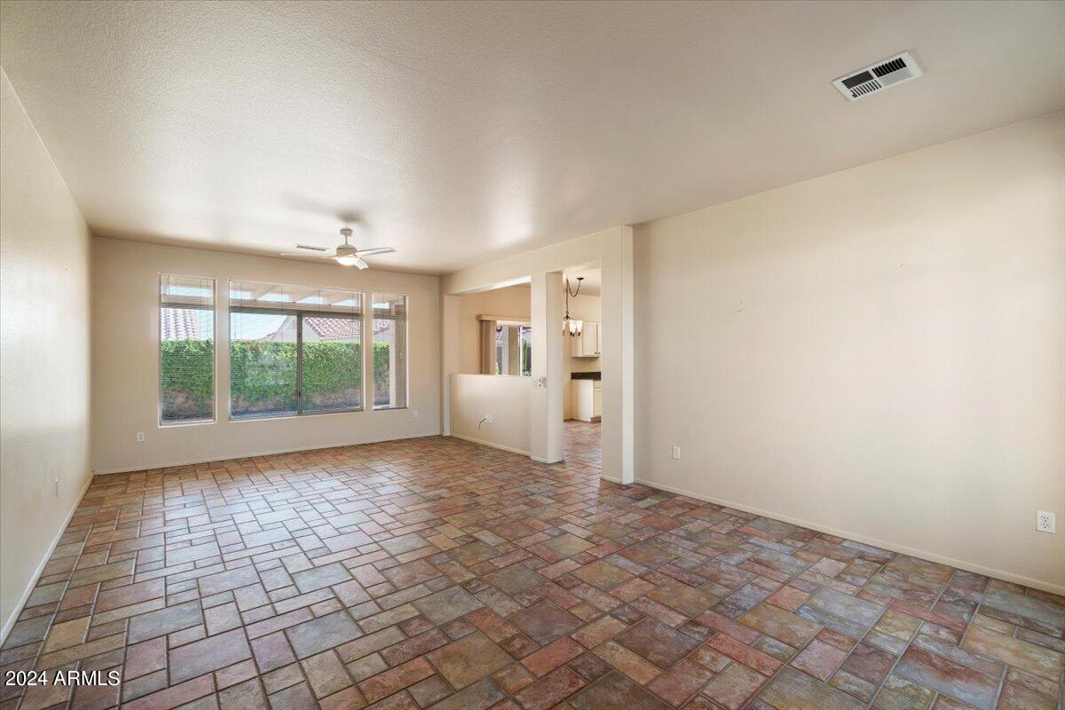 13649 W WHITE ROCK Drive