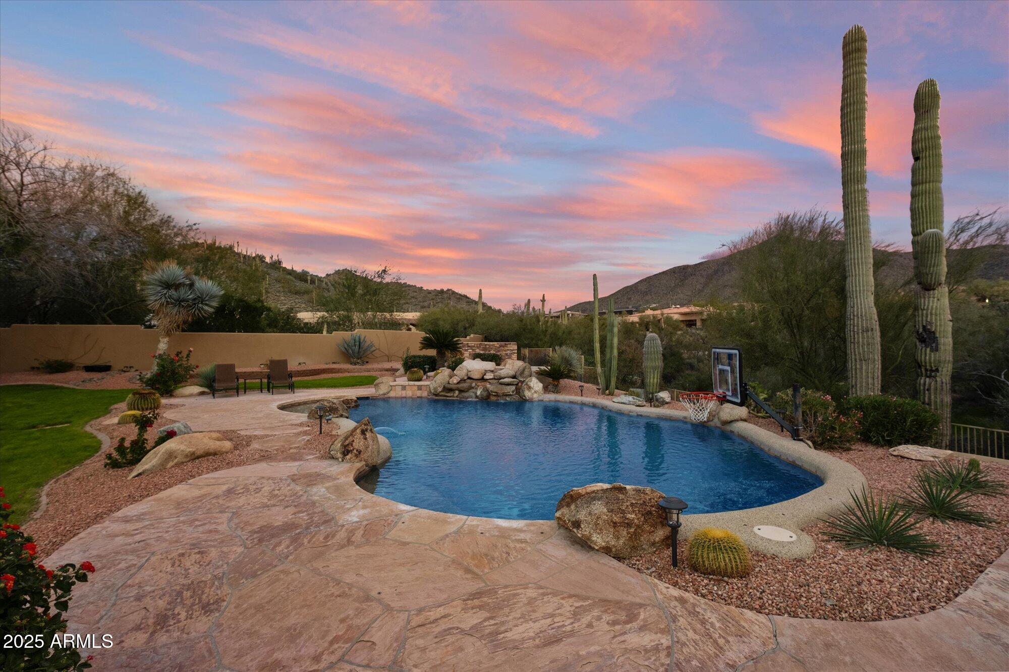 36045 N Willow Cross Drive