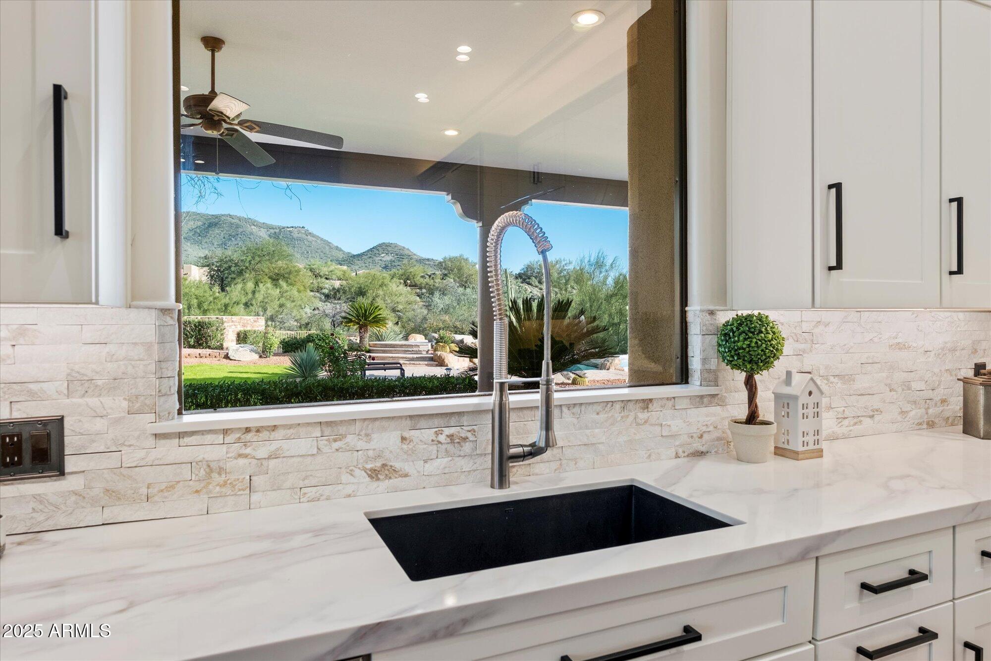 36045 N Willow Cross Drive