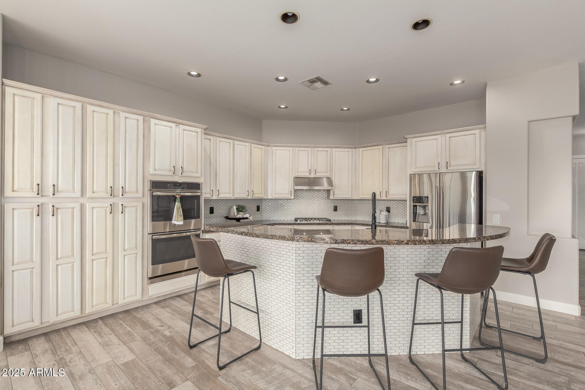 5919 E WILDCAT Drive