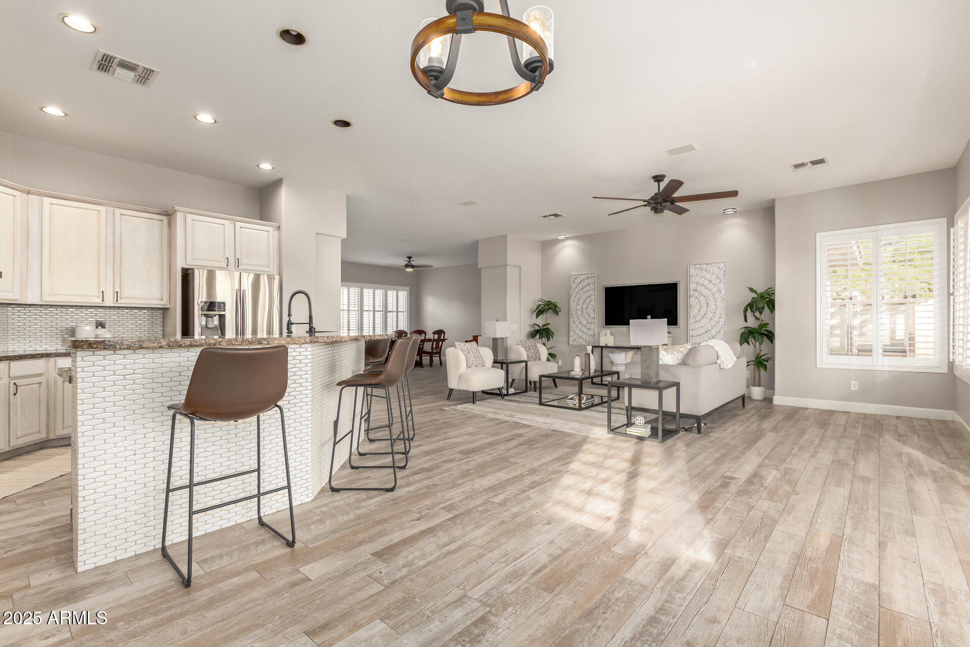 5919 E WILDCAT Drive